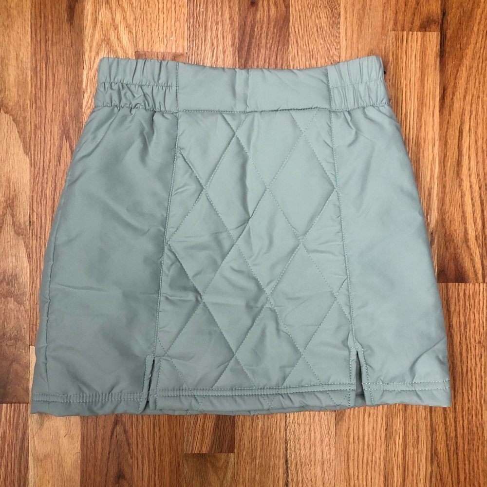 Bershka quilted puffer mini skirt